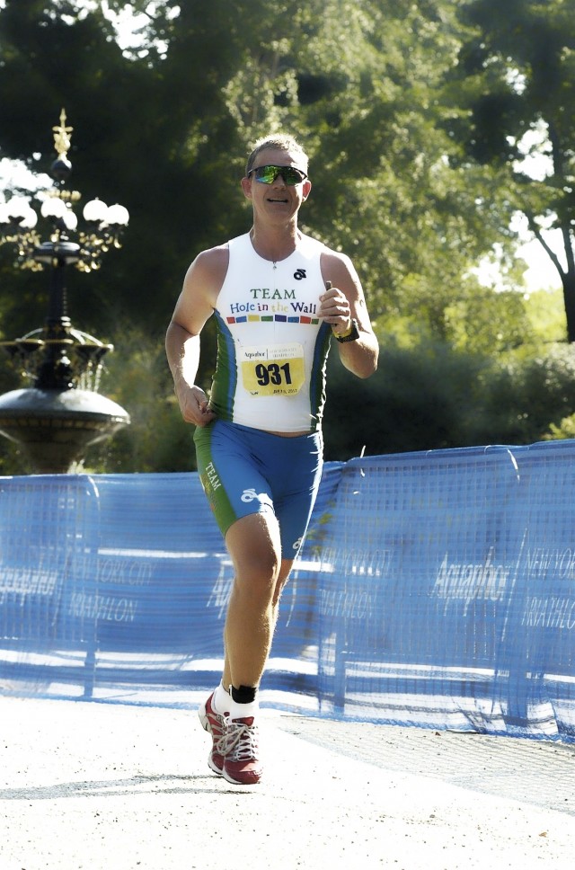 Mikkel Pitzner Competing In The 2012 New York City Triathlon Run Leg